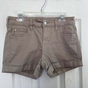 Celebrity Pink 3” Khaki Shorts